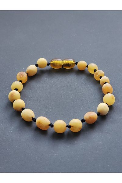Kehribar Sarayı Matte Milk Calming Round Amber Bracelet 19 cm