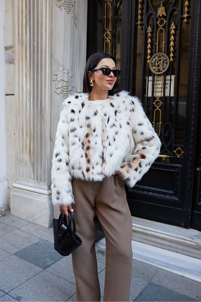 Askı Nişantaşı Ecru-Tan Leopard Pattern Fur