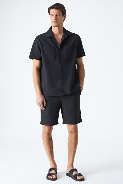 GRIMELANGE MELOS Erkek Kısa Kollu Cepli Çıtçıtlı Relaxed Fit Siyah Gömlek