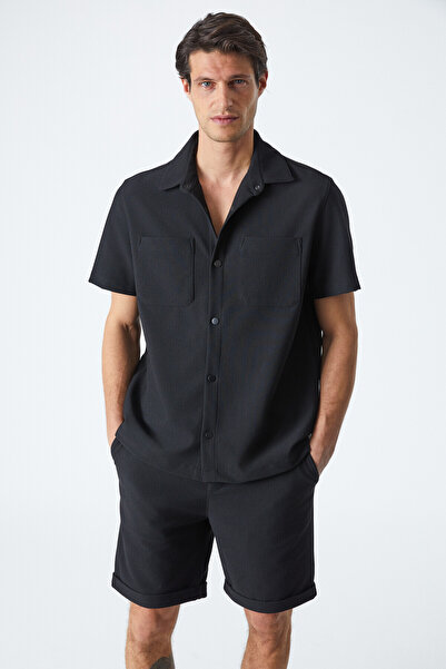 GRIMELANGE MELOS Erkek Kısa Kollu Cepli Çıtçıtlı Relaxed Fit Siyah Gömlek