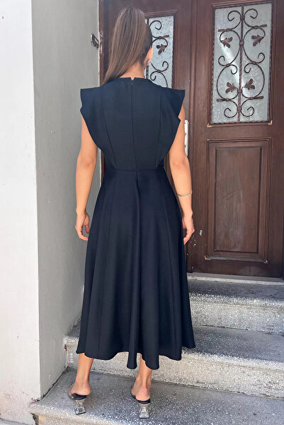 GÜLSELİ Μαύρο τριαντάφυλλο λεπτομερές γυναικείο φόρεμα