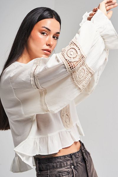 its basic Γυναικεία μπλούζα σε χρώμα εκρού Loose Cut Ethnic Pattern Design