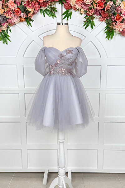 Lenta Moda Gri Renkli Üç Boyutlu Dantel Detaylı Mini Tül  Abiye ve Gece Elbisesi