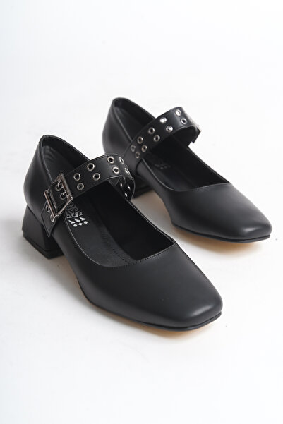 Red&Shoe Kadın Siyah Ciltli Kare Burunlu Tek Bant Zımbalı Kısa Topuk Günlük B...