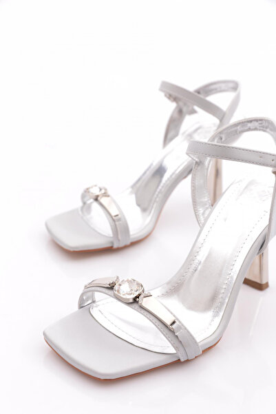 DGN Pm483-K58 Pantofi cu toc decorati cu piatra de dama