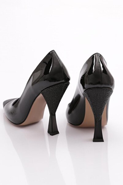 DGN Kadın Topuklu Ayakkabı Siyah Rugan 24333210