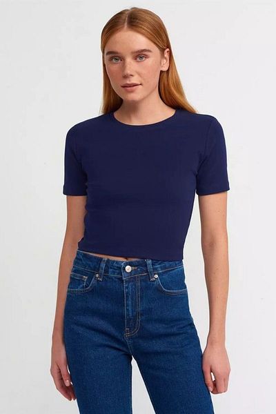 Hiccup Crop Top de bază cu decolteu