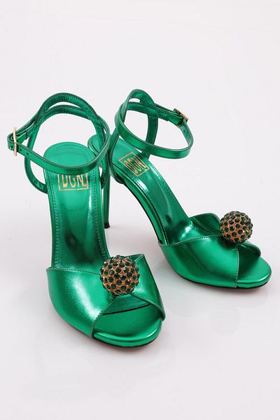 DGN 3107 Model Stone Globe Detailed Women's Heeled Shoes