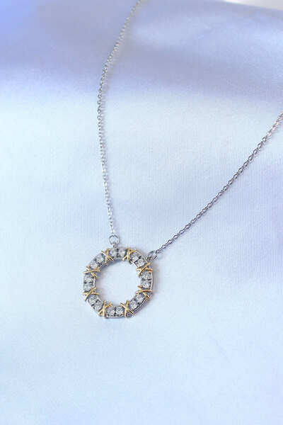 BSRE قلادة نسائية من الفضة مع تفاصيل ذهبية Xoxo (فولاذ 316L)