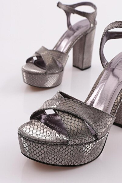 DGN Kadın Abiye 2623192141372322