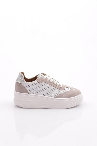 DGN Γυναικεία παπούτσια Sneaker με κορδόνια Λευκά 587132678