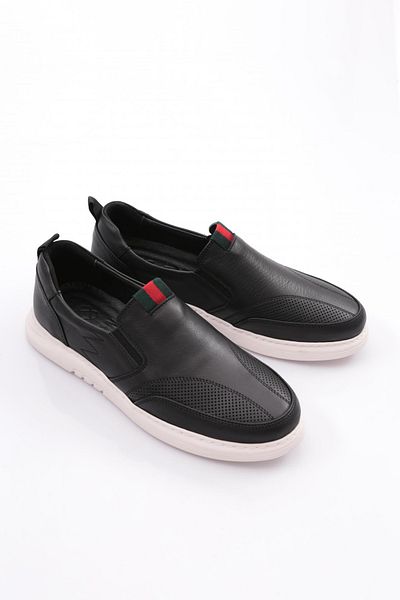 DGN Ανδρικά παπούτσια sneaker με ελαστικά πλαϊνά μαύρα 72623616