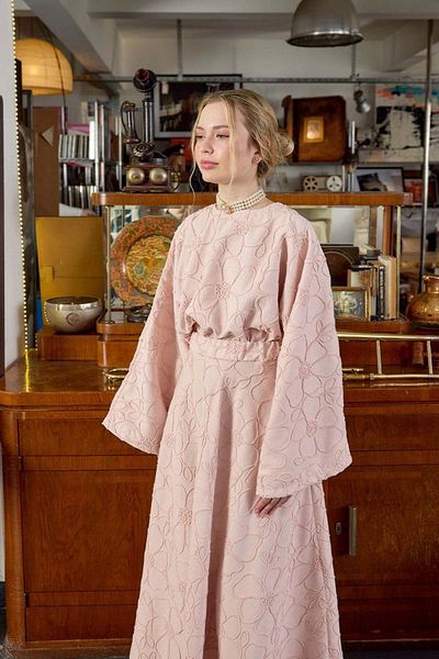 Ceylan Otantik Powder Floral Detail Skirt Set