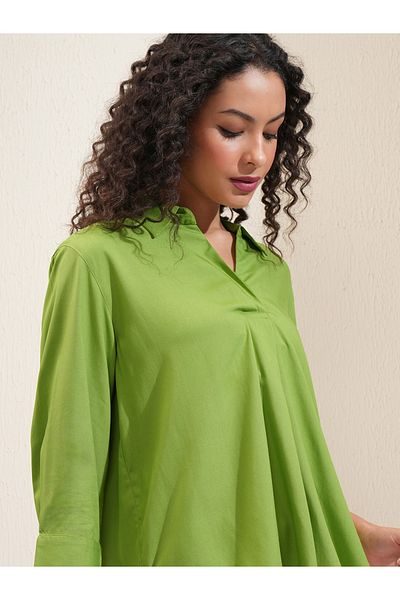 Tokyo Talkies By Styli Solid Curved Hem Collared Blouse