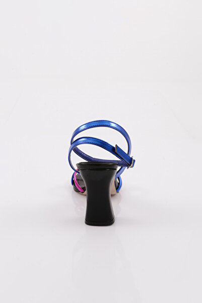 DGN Μοντέλο 7550 - Γυναικεία Μαύρα Μεταλλικά Παπούτσια με τακούνι με λουράκι