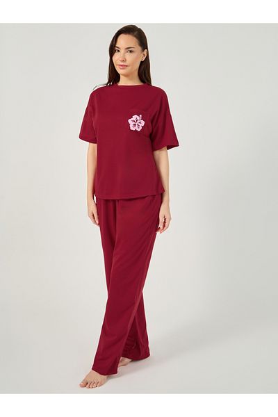 Styli Graphic Print Drop Shoulder T-Shirt and Pyjama Set