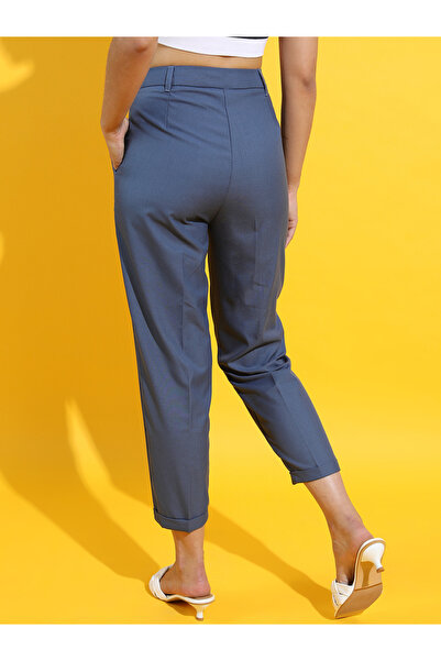 Tokyo Talkies By Styli Solid High Rise Tapered Fit Crop Trousers