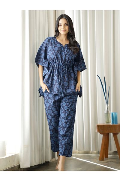 Sanskrutihomes By Styli قفطان مطبوع عليه زهور بالكامل مع بنطلون