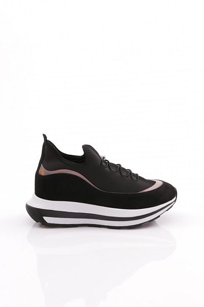 DGN 2030 Women's Thick Sole Sports Shoes