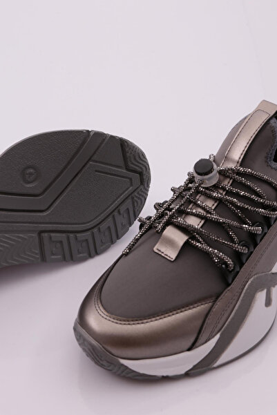 DGN 050-14 Women's Stone Embroidered Lace-Up Sneakers