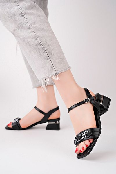 LZ SHOES Tocuri cu accesorii inimioare negre de damă Tocuri cu accesorii de culoare dublă