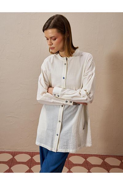 KYR Seersucker Tunic - Ecru with Brit Button Closure on the Back