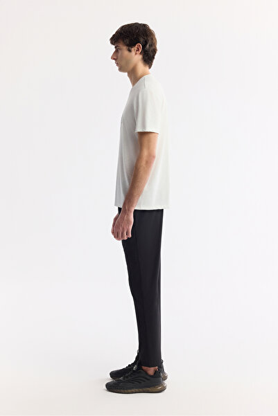 Avva Men's Ecru Crew Neck Printed Soft Touch Regular Fit T-Shirt A51Y1106