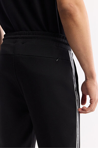 Avva Erkek Siyah Beli Lastikli Bağcıklı Bi-Stretch İnterlok Örme Regular Fit Şort A51Y3628