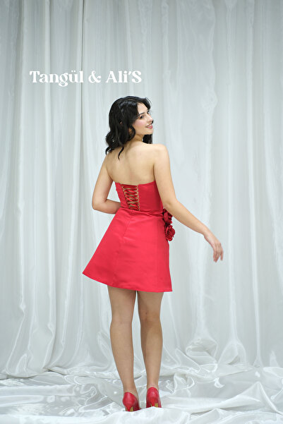 Tangül&Ali'S Moda Evi Drapeli Kırmızı Straplez Mini Elbise