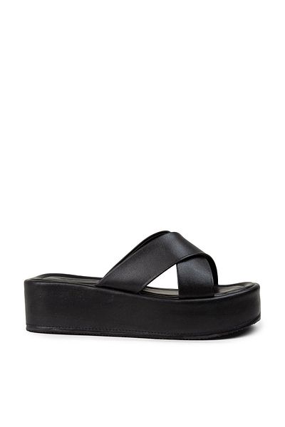 Deery Black Women's Slippers