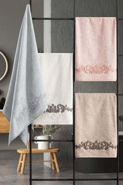 Sevim Tivoli Cloé Ecru Embroidered Towel - Bamboo Soft and Water Absorbent, Set of 2