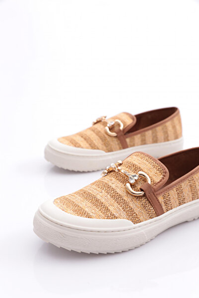 DGN Жіноче взуття з металевими аксесуарами, нюдовий колір, плетене 26234842131172322