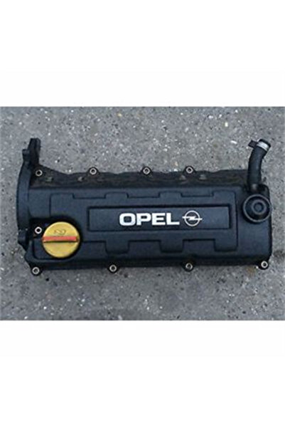 Orjinal Opel Corsa C 1.7 Dizel Motor Üst Külbütör Kapağı