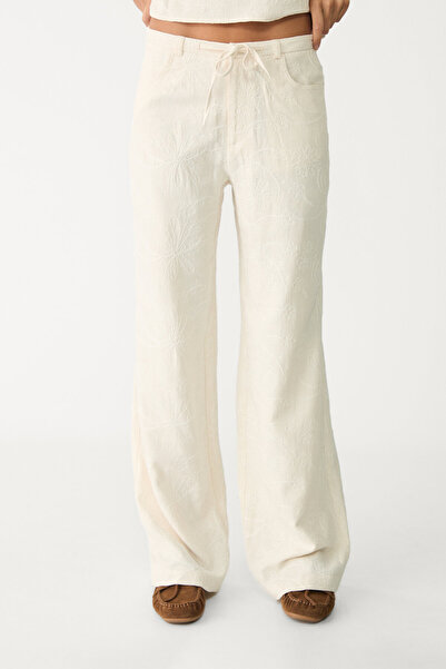 Stradivarius Keten karışımlı işlemeli straight fit pantolon