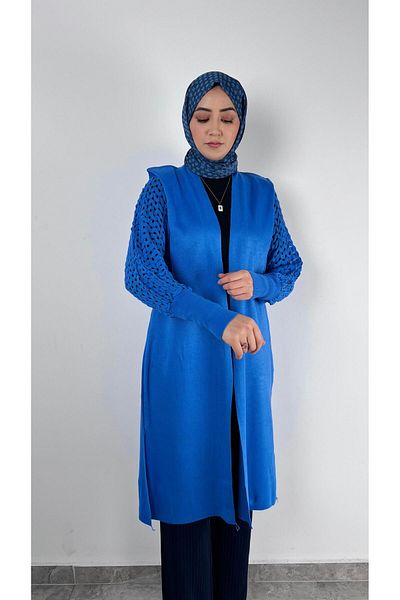 SOFT Shoulder Pad looking sleeves Lace-Like Knit cardigan