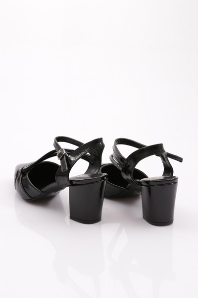 DGN Dg Kadın Bilekten Bağlamalı Topuklu Ayakkabı Siyah Kırışık Rugan 217542328