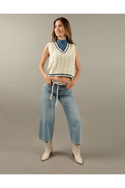 AMERICAN EAGLE AE V-Neck Cable Vest