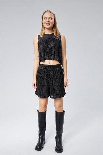 HomeStore Striped Elastic Waistband 2-pocket Shorts