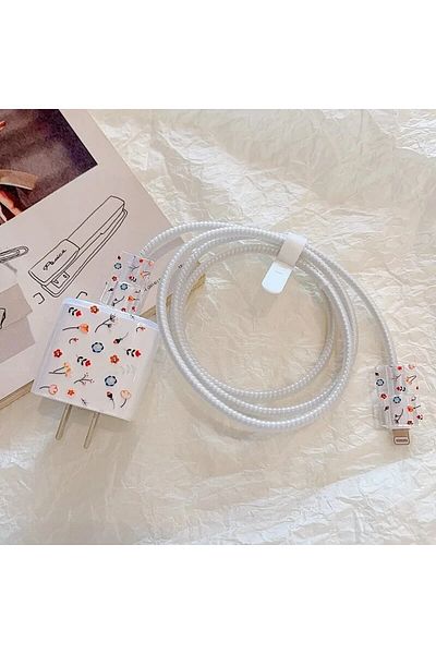 Choice 02 جراب شاحن من السيليكون الناعم على شكل زهرة كرتونية لهاتف iPhone 15 14 13 من Apple 18/20W واقي رأس الشاحن