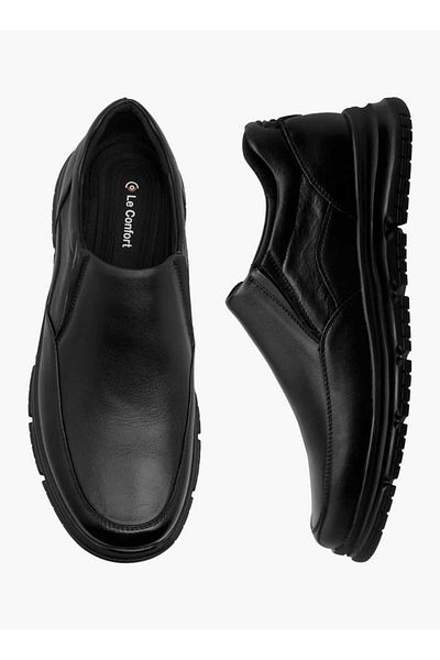 Le Confort Solid Slip-On Loafers