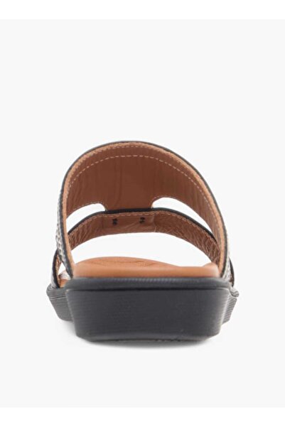 Mister Duchini Mister Duchini Textured Slip-On Arabic Sandals