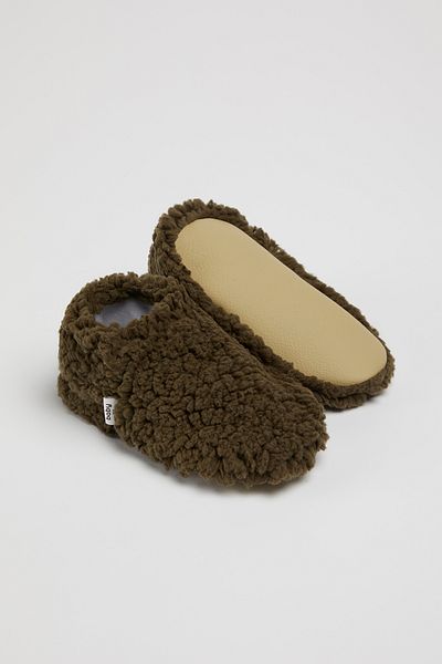 BabyZilla Teddy Baby Booties, Non-Slip Sole, Home Nursery Shoes, Organic Cotton Lining, Home Boot Slippers