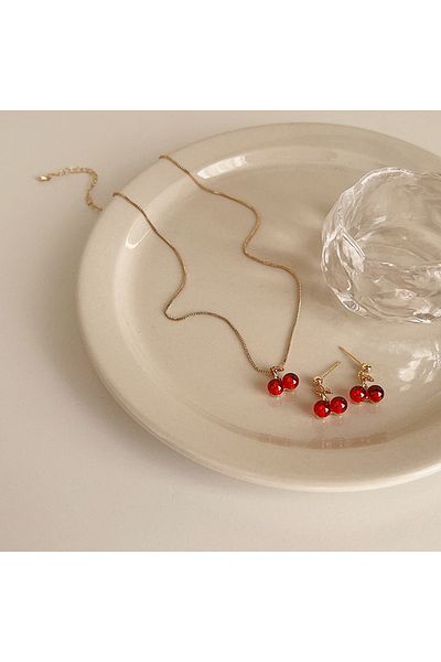 Choice cherry Red Cherry Pendant Necklace Stud Earrings Set Women's Fashion Fruit Necklace Earrings Jewery
