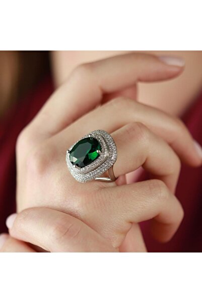 Necati Gün Zirkon Taş Çerçeveli Kök Zümrüt Taşlı Gümüş Yüzük