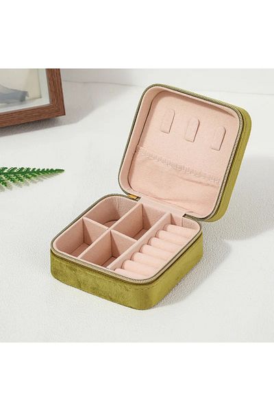 Choice Green Velvet Jewelry Box For Women Necklace Ring Earrings Organizer Holder Travel Portable Zipper Sq
