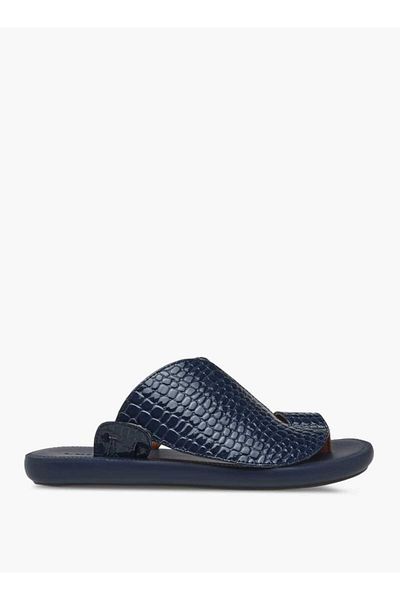 LBL by Shoexpress Men's Textured Slip-On Arabic Sandals
