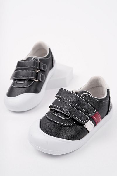 MUGGO حذاء رياضي للأطفال من TOFFY Velcro Daily First Step