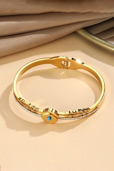 Chavin Gold Eye Steel Jewelled Handcuff Bracelet Eu12sr