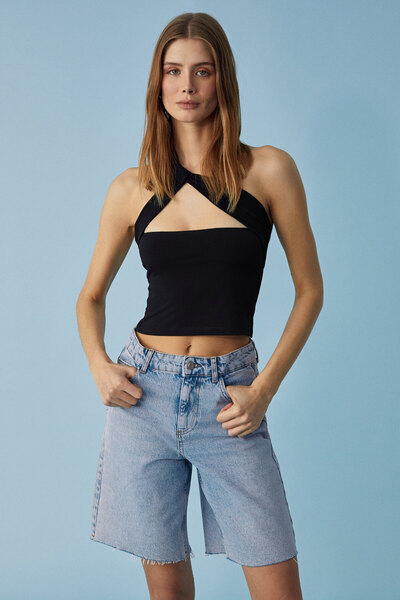 ETHIQUET UJERAN Дамска блуза с асиметрична деколте и тесни ръкави, черна