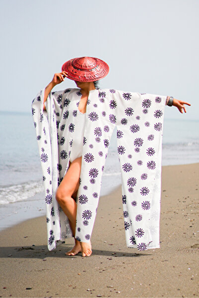 Seyhan Eraslan Japanese Kimono